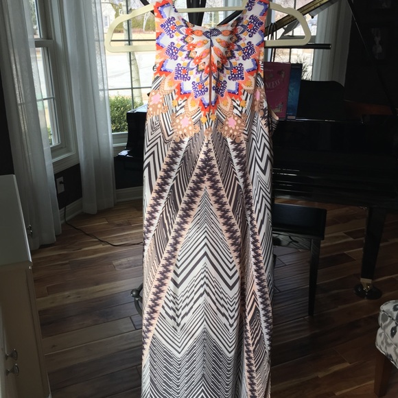 Colorful Geometric Maxi Dress - Picture 3 of 3